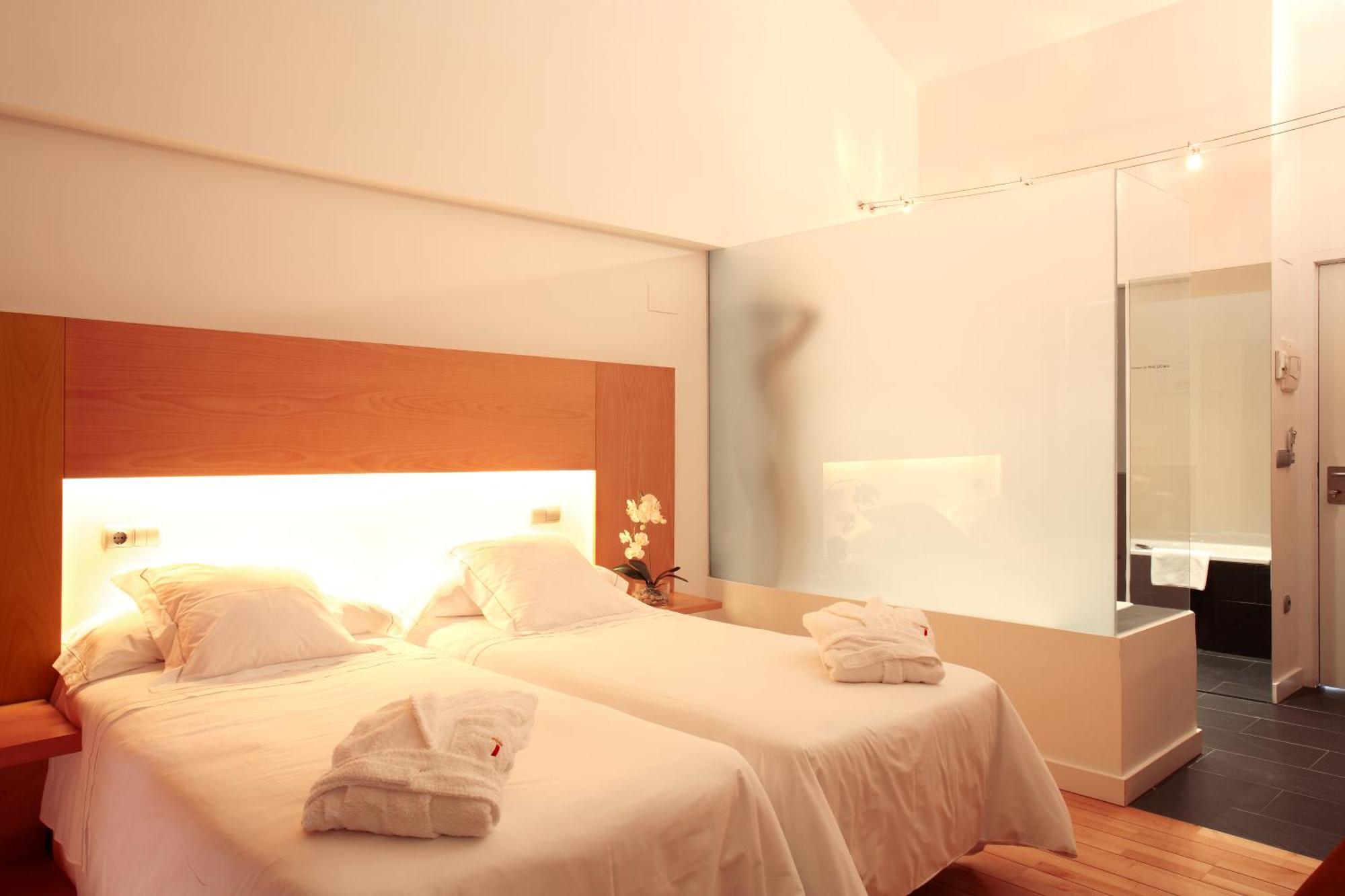 Double Room Extra Bed,1223975956:JPEG